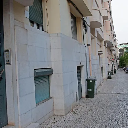 Traditional With Garden *