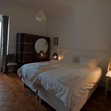 Traditional With Garden