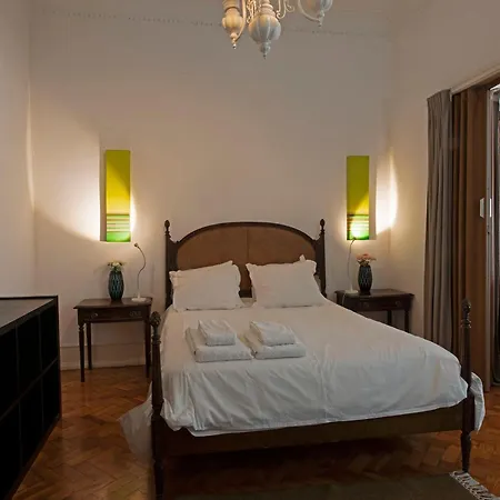 Traditional With Garden ליסבון