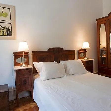 בית נופש Traditional With Garden