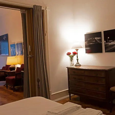 בית נופש Traditional With Garden